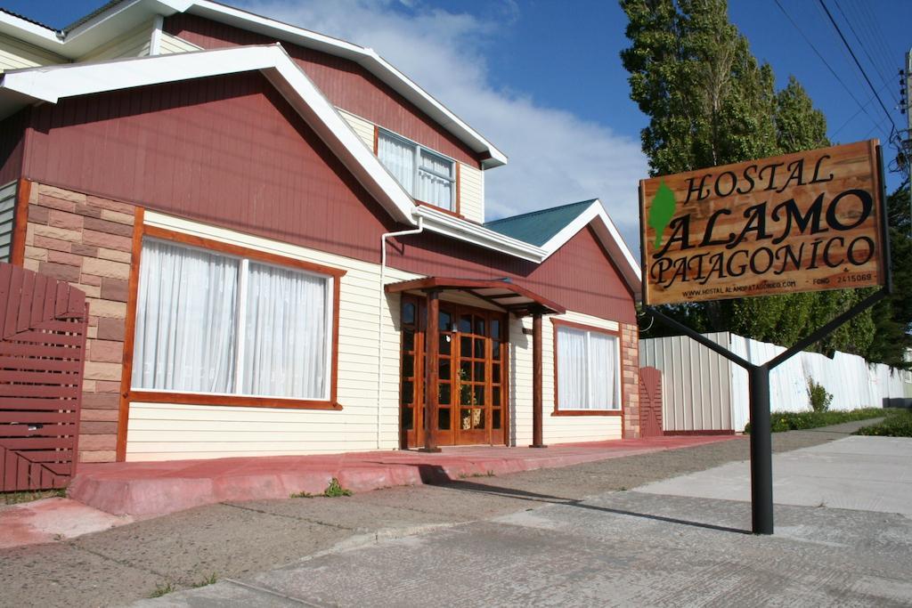 Hostal Alamo Patagonico Puerto Natales Esterno foto
